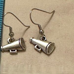 Handmade – NWOT – stainless steel hook earrings megaphone charms